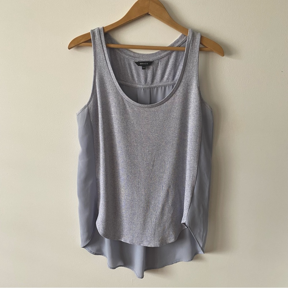 3/$30💚RW&CO. pastel blue hi-lo hem sleeveless sheer blouse size medium